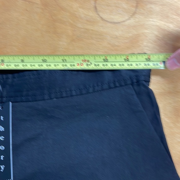 theory black taminara shorts size 6 - Picture 8 of 10